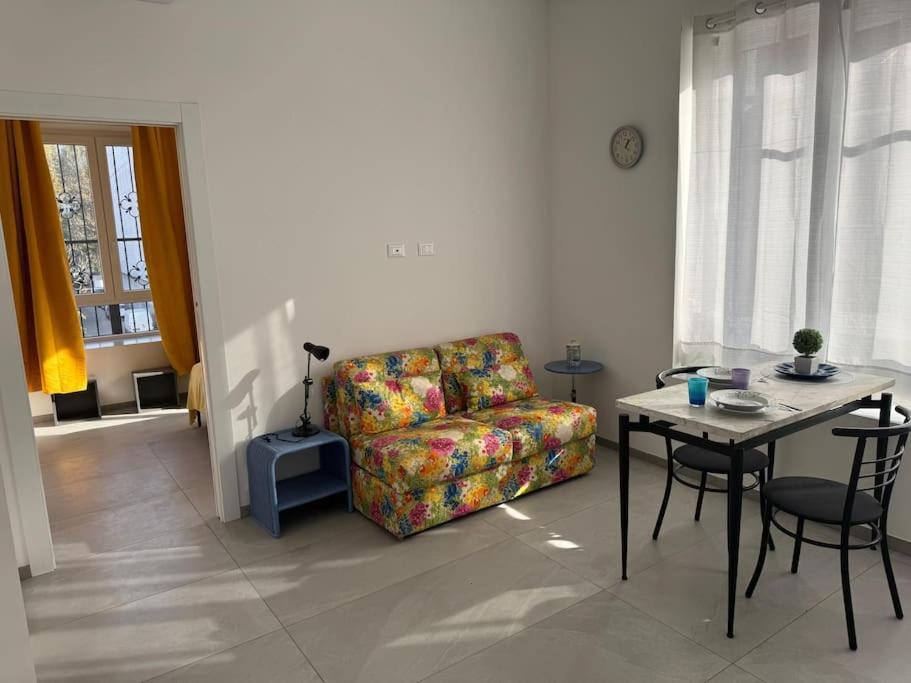 --free Private Parking-wi- Fi And A-c Apartment Mailand